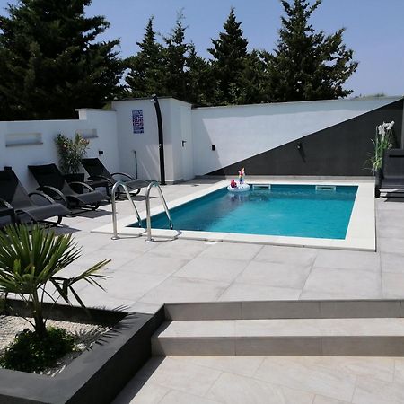 Elena Villa Pomer Buitenkant foto