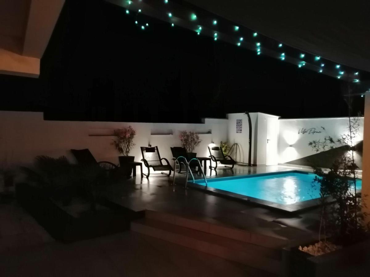 Elena Villa Pomer Buitenkant foto