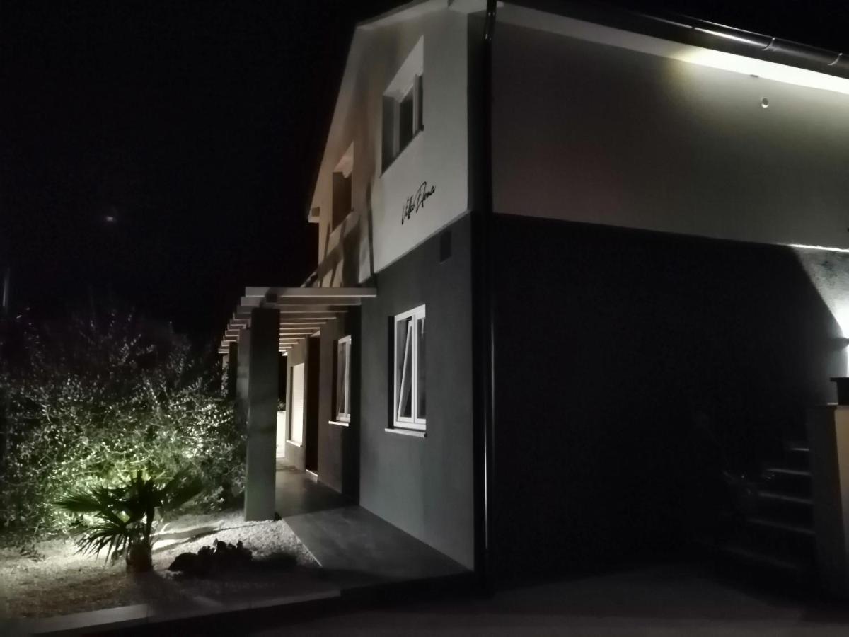 Elena Villa Pomer Buitenkant foto